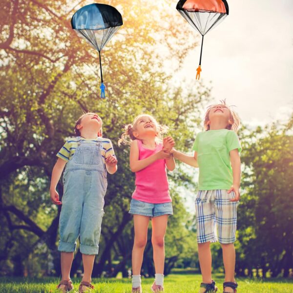 Parachute Toy - Tangle Free Throwing Toy - Image 4