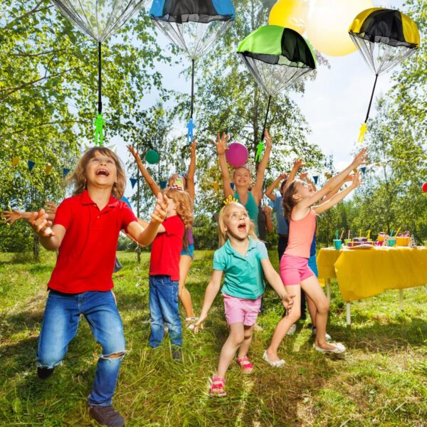 Parachute Toy - Tangle Free Throwing Toy - Image 3